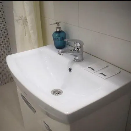 Однокімнатна Квартира В Центрі Міста По Вул Кльоновича Lviv