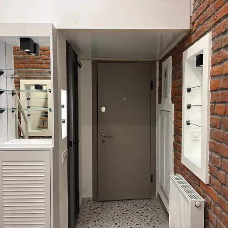 смарт в центрі міста по вулиці кльоновича Apartment *