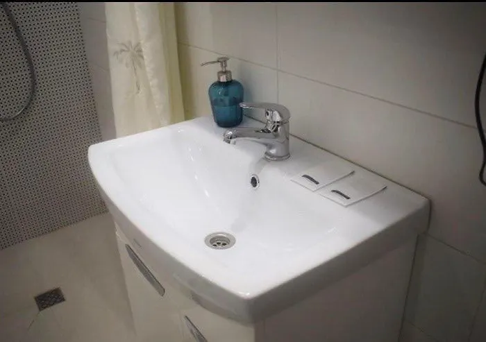 однокімнатна по вул дорошенка 56 Львів