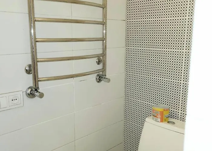 однокімнатна по вул дорошенка 56 Apartament