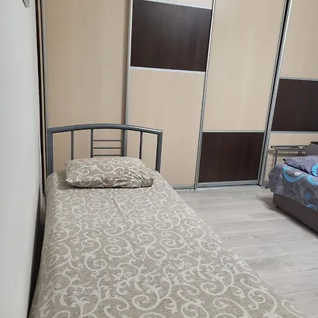 однокімнатна по вул дорошенка 56 Lviv